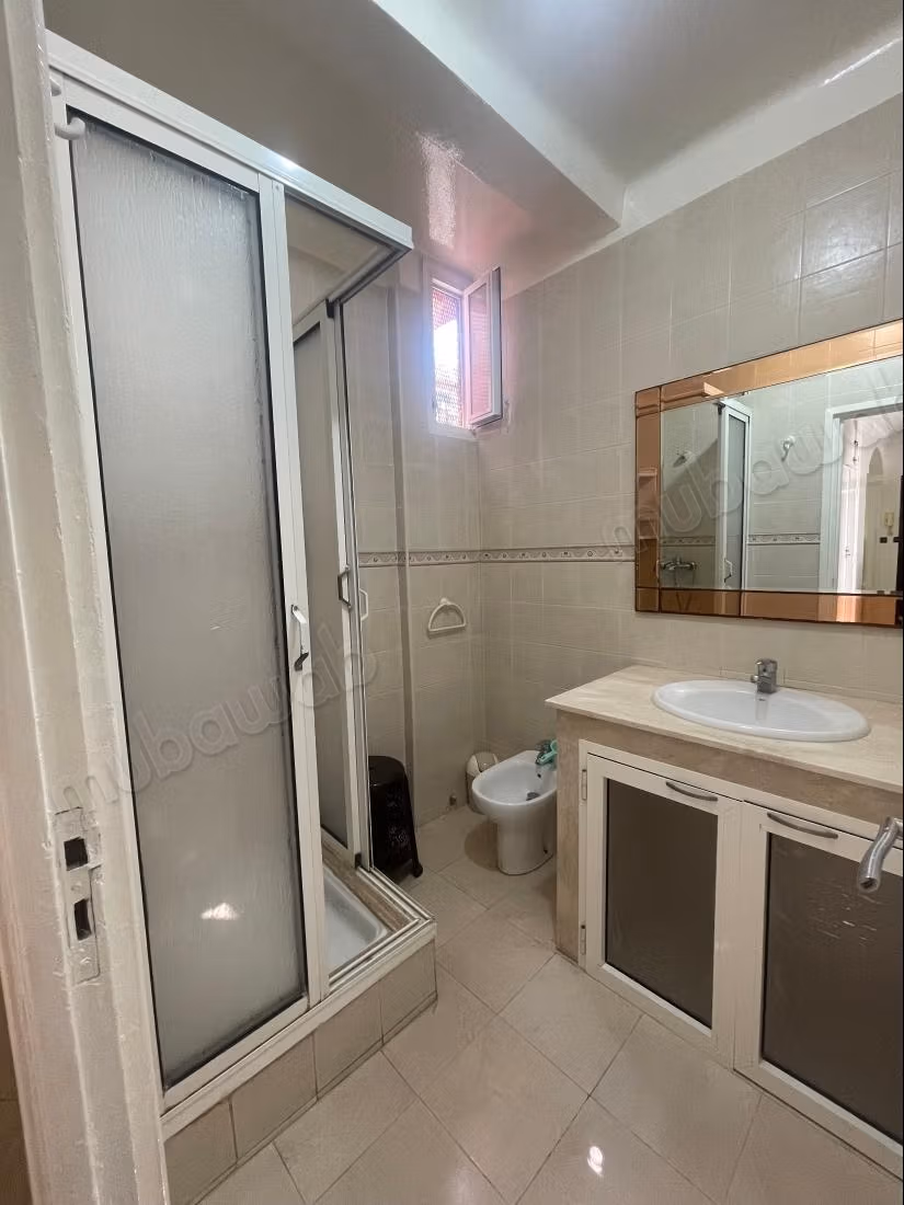 À vendre – bel appartement au cœur du triangle d’or
