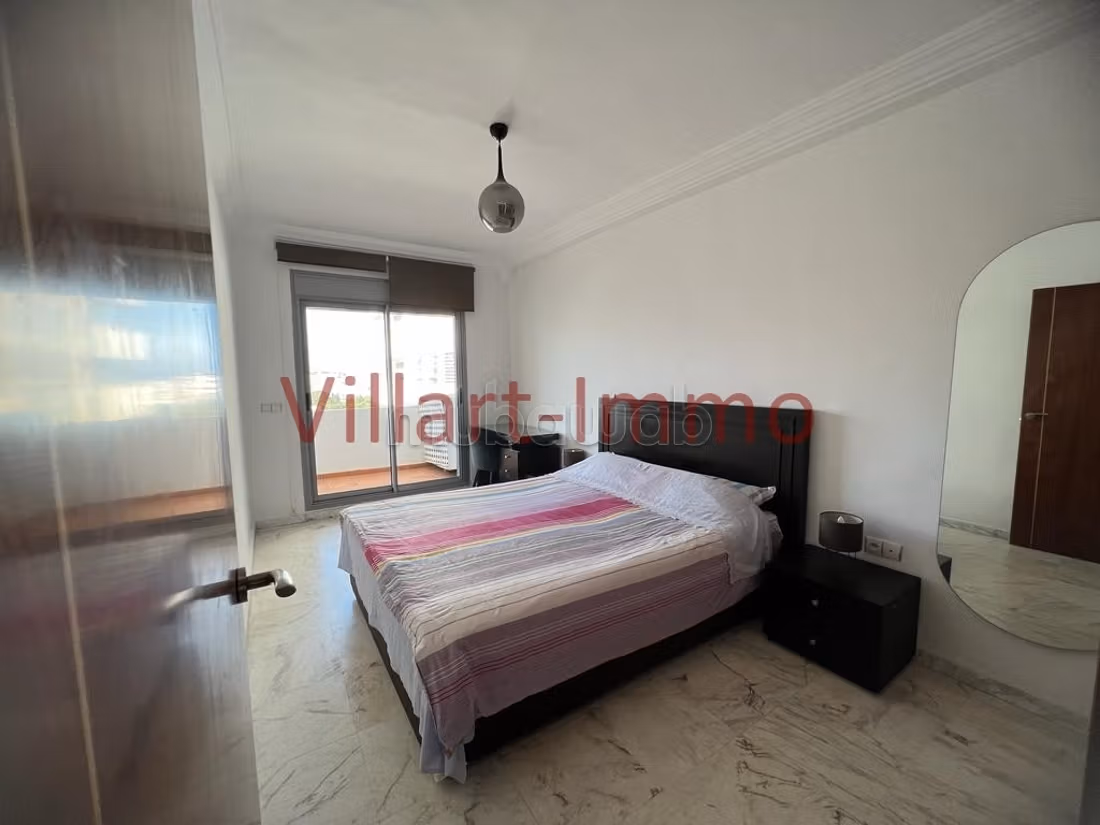 Appartamento in centro città, terrazza, piscina, vista mare