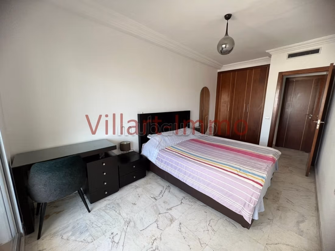 Appartamento in centro città, terrazza, piscina, vista mare