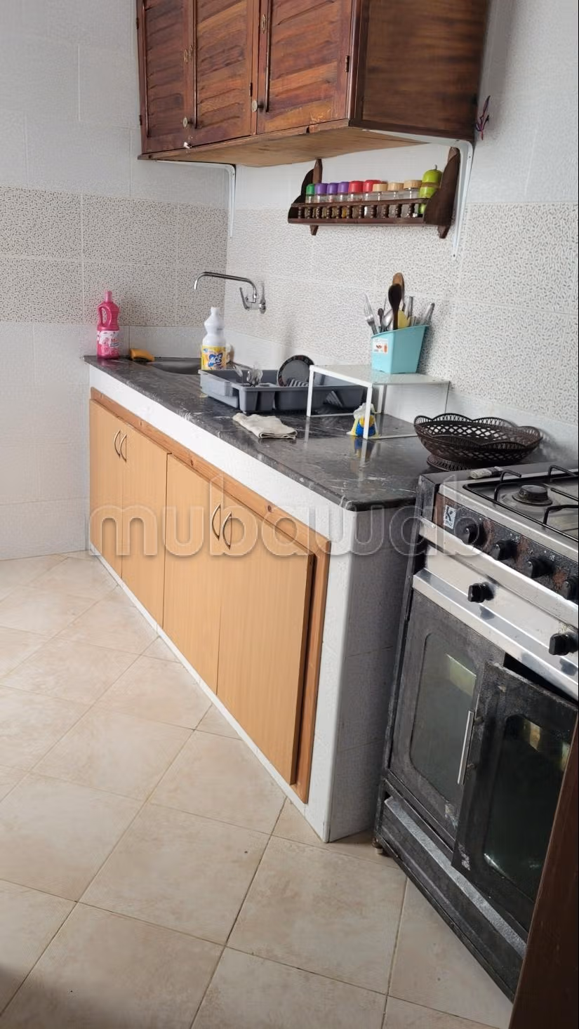 Nu te huur: appartementen in Moujahidine. Totale oppervlakte 55 m². Gemeubileerd