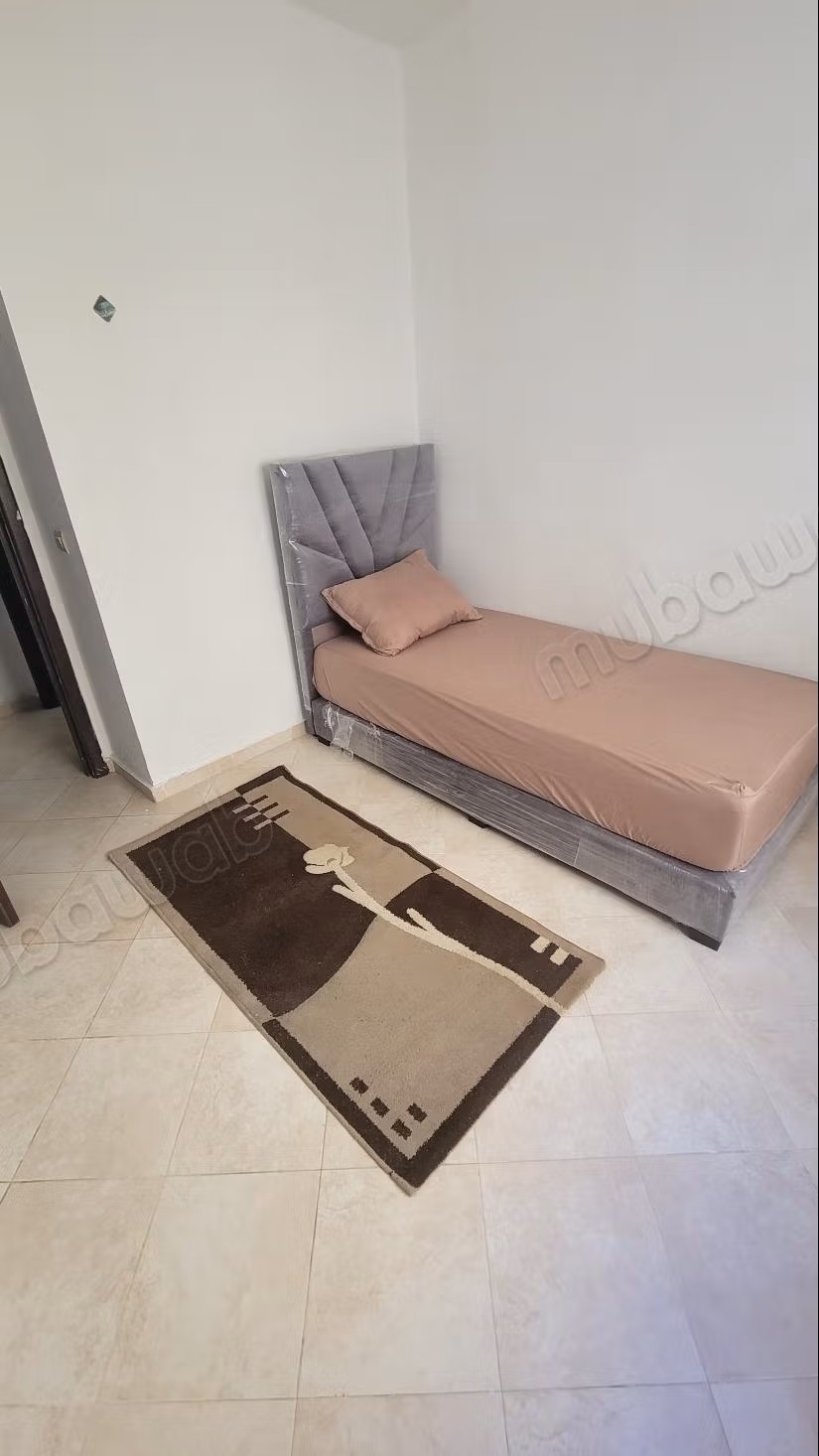 Nu te huur: appartementen in Moujahidine. Totale oppervlakte 55 m². Gemeubileerd