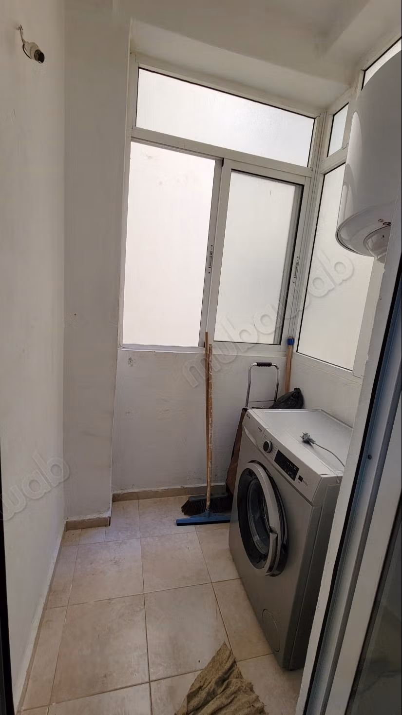 Nu te huur: appartementen in Moujahidine. Totale oppervlakte 55 m². Gemeubileerd