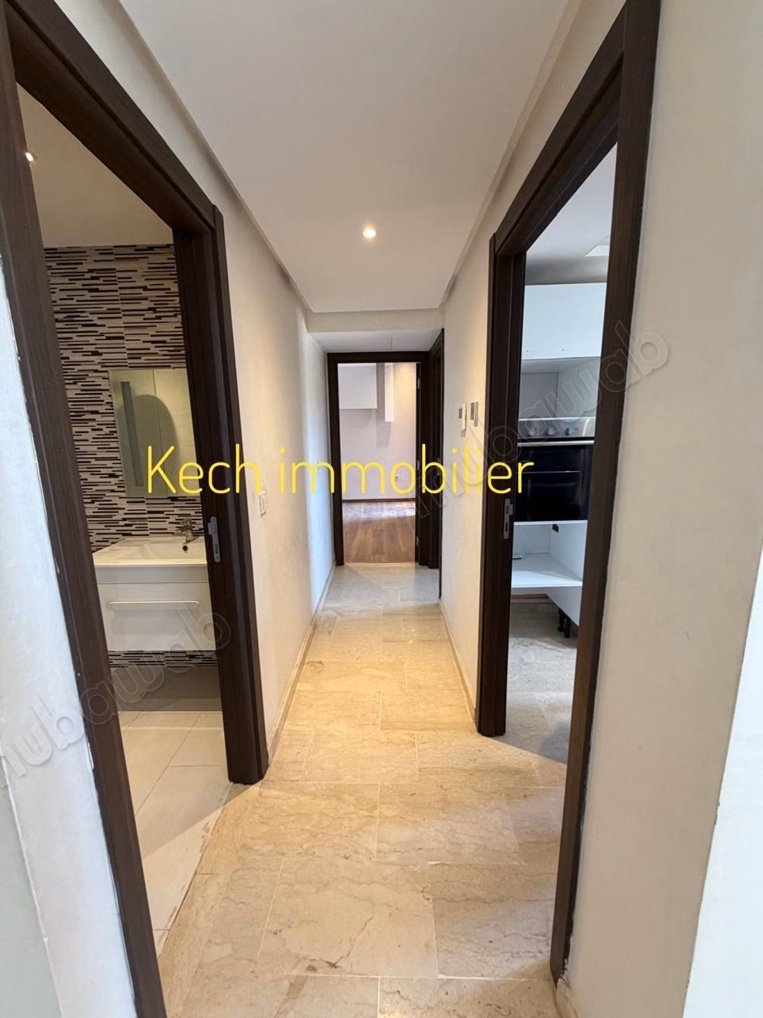 Joli appartement 2 chambres vide piscine