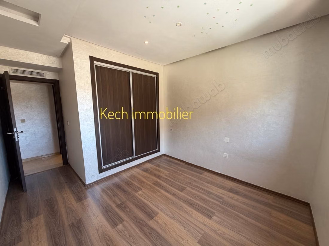 Joli appartement 2 chambres vide piscine