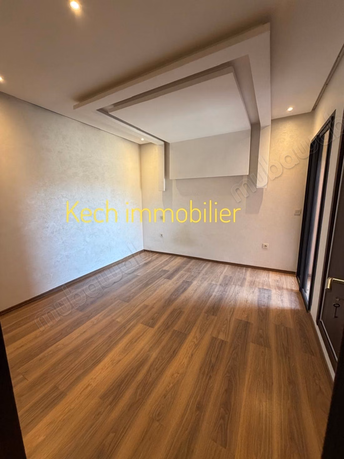 Joli appartement 2 chambres vide piscine