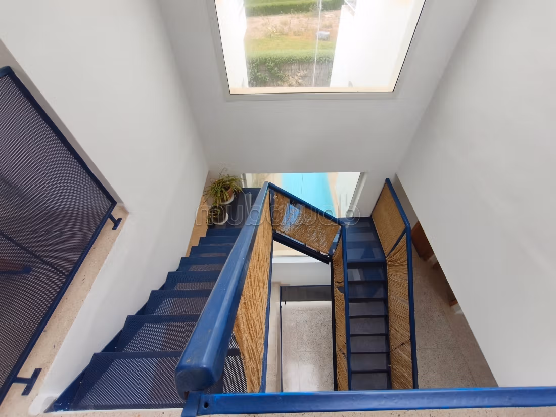 A louer villa vide moderne face à la mer