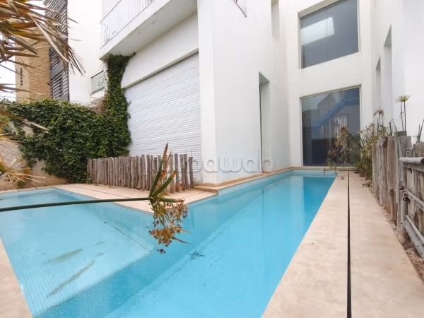 Fabulous villa for sale. Area 160 m². Cellar