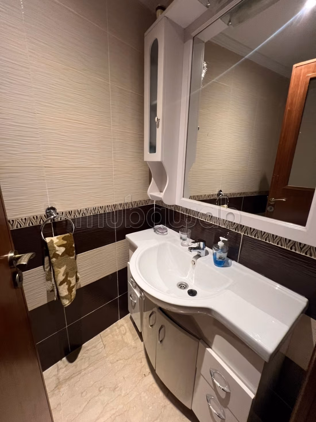 Superbe appartement à louer en Centre Ville. 2 grandes pièces. Bien meublé
