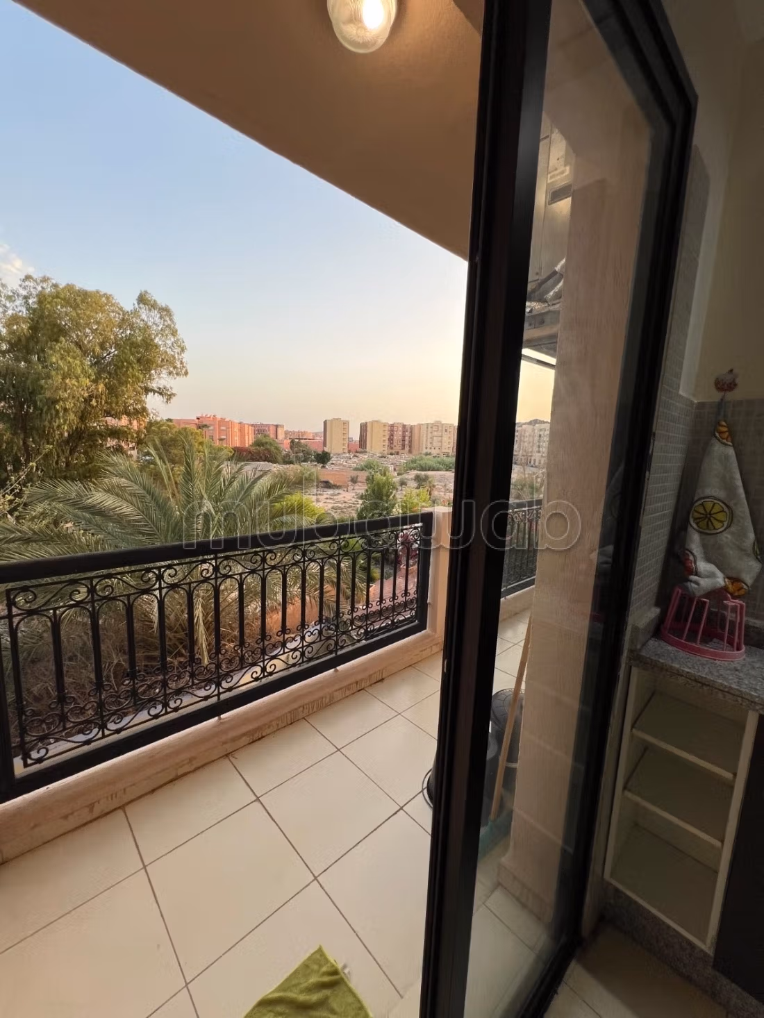 Spacieux appartement meublé en location