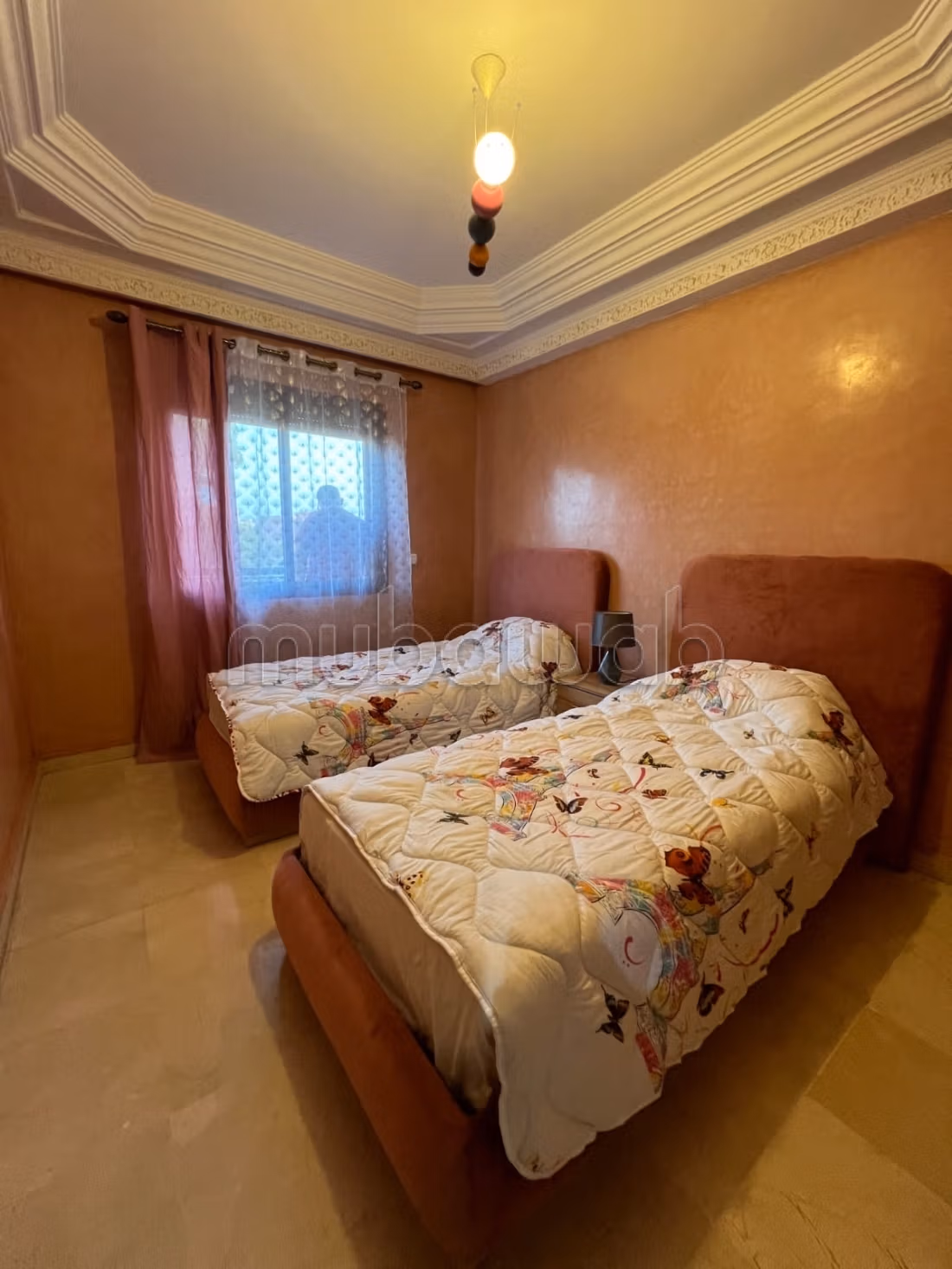 Spacieux appartement meublé en location