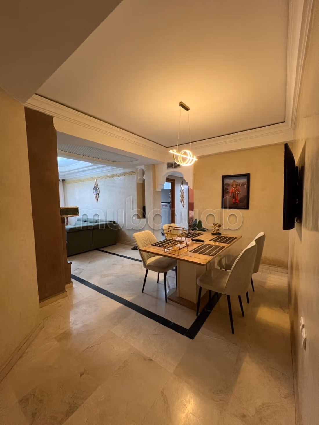 Spacieux appartement meublé en location