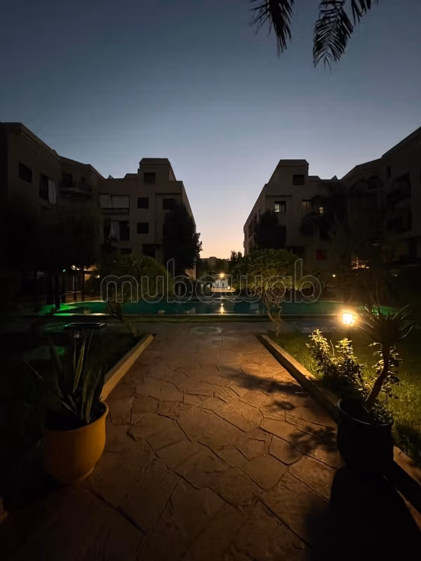 Spacieux appartement meublé en location