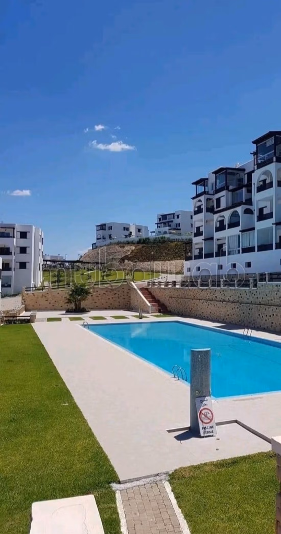 Bellissimo appartamento in affitto. 1 locale. Giardino, terrazzo
