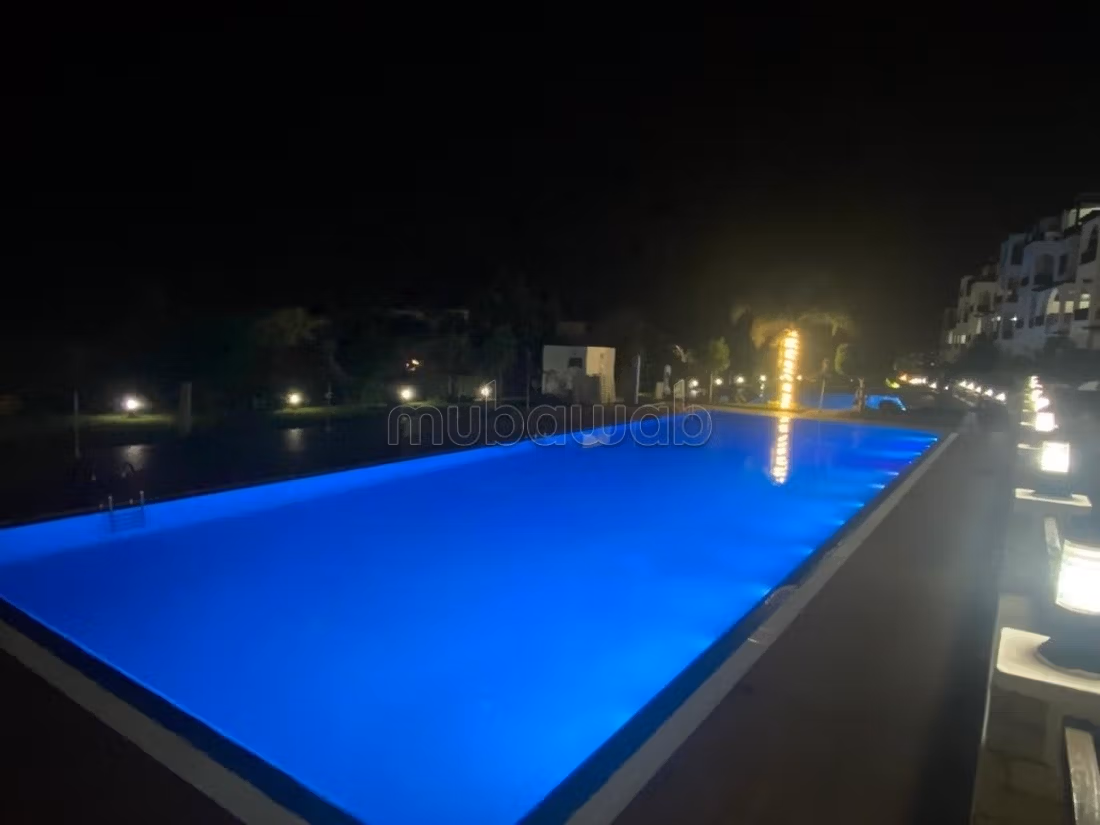 Bellissimo appartamento in affitto. 1 locale. Giardino, terrazzo
