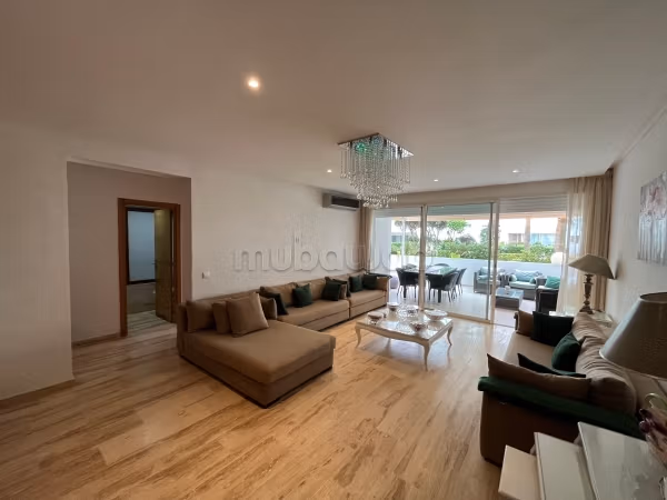 Bonito piso en alquiler. Gran superficie 200 m². Completamente amueblado