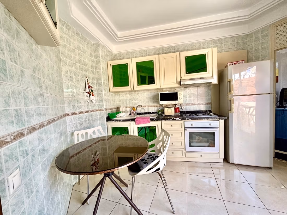Appartement 2 chambre à louer à Bourgogne Ouest.
Superficie 65 m².
Meublé — 4