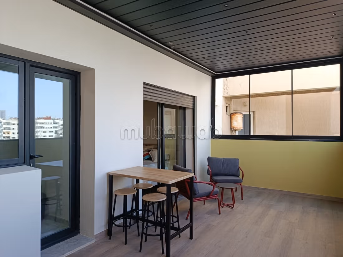 Apartment for rent in Bourgogne Est. Surface area 103 m². Cellar