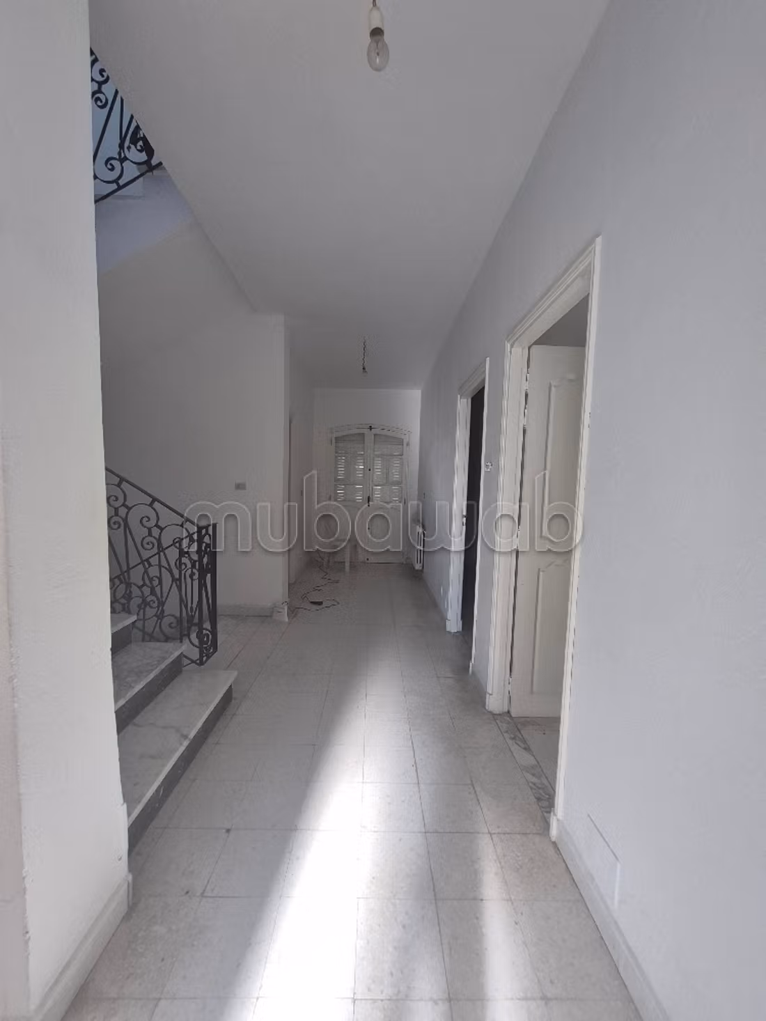 À vendre: Villa spacieuse avec studio