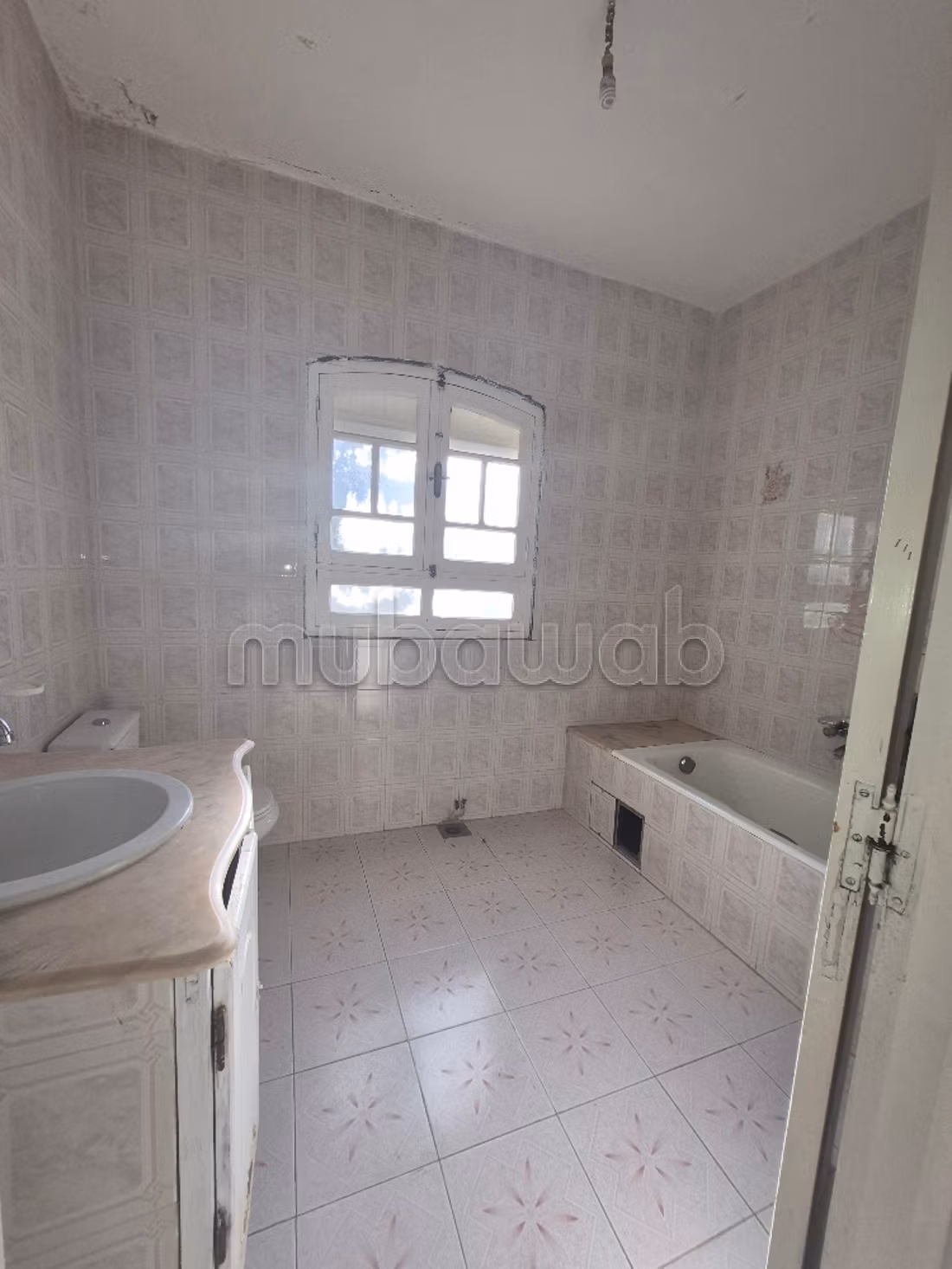 À vendre: Villa spacieuse avec studio