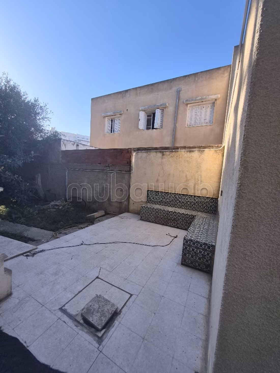 À vendre: Villa spacieuse avec studio