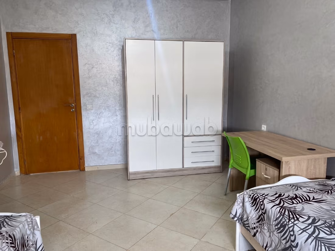 Affitta il tuo appartamento a Monica. Superficie totale 103 m². Arredato