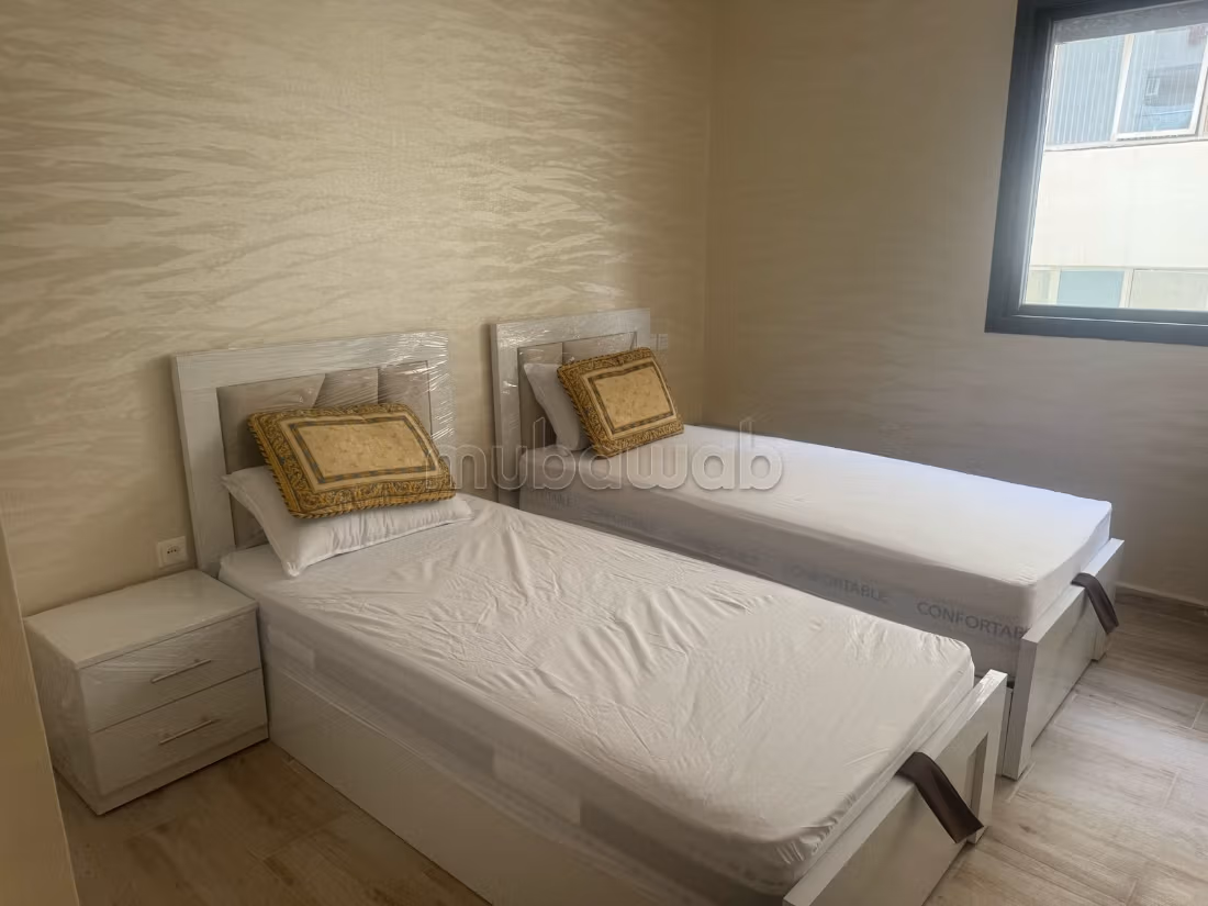 Splendido appartamento in affitto a Centre. 3 camere da letto. Arredato