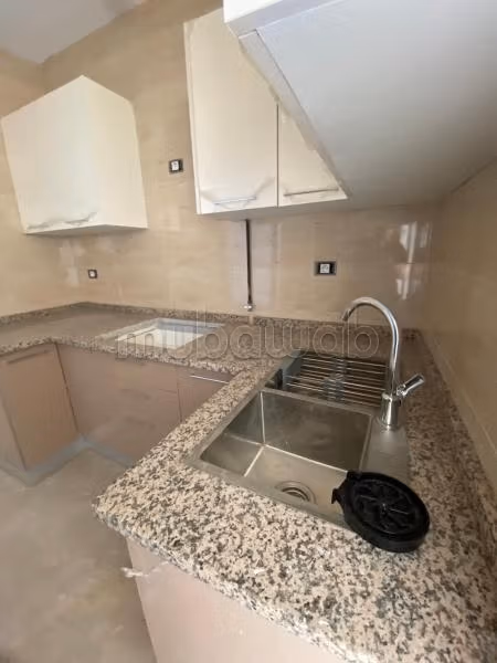 Affitto di uno splendido appartamento a Aouina. 2 belle camere da letto. Grande terrazzo
