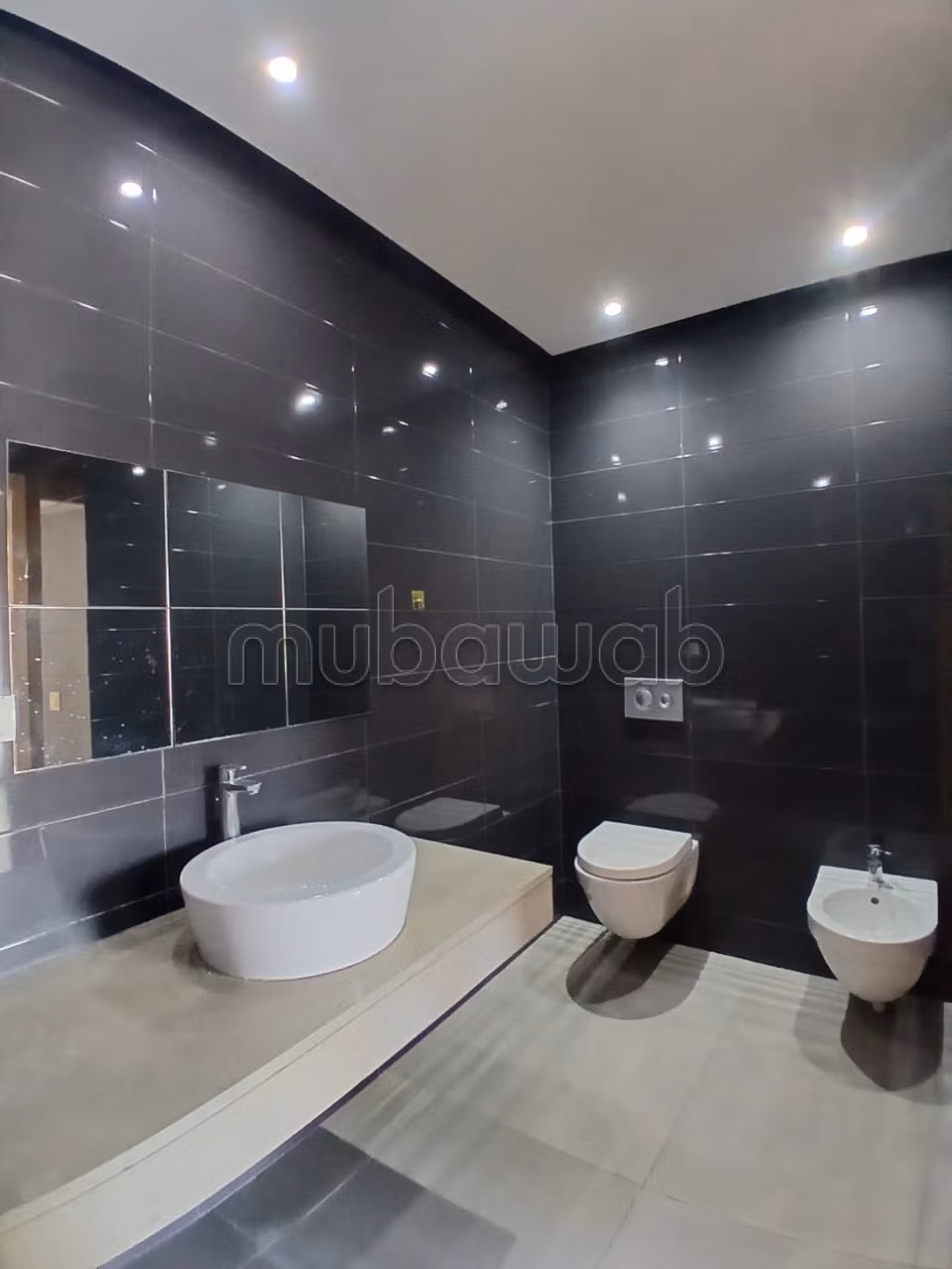 Appartement vide a louer a deux pas de la gare