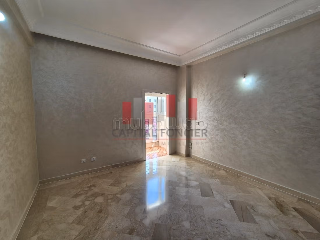 Appartement lumineux 3 façades