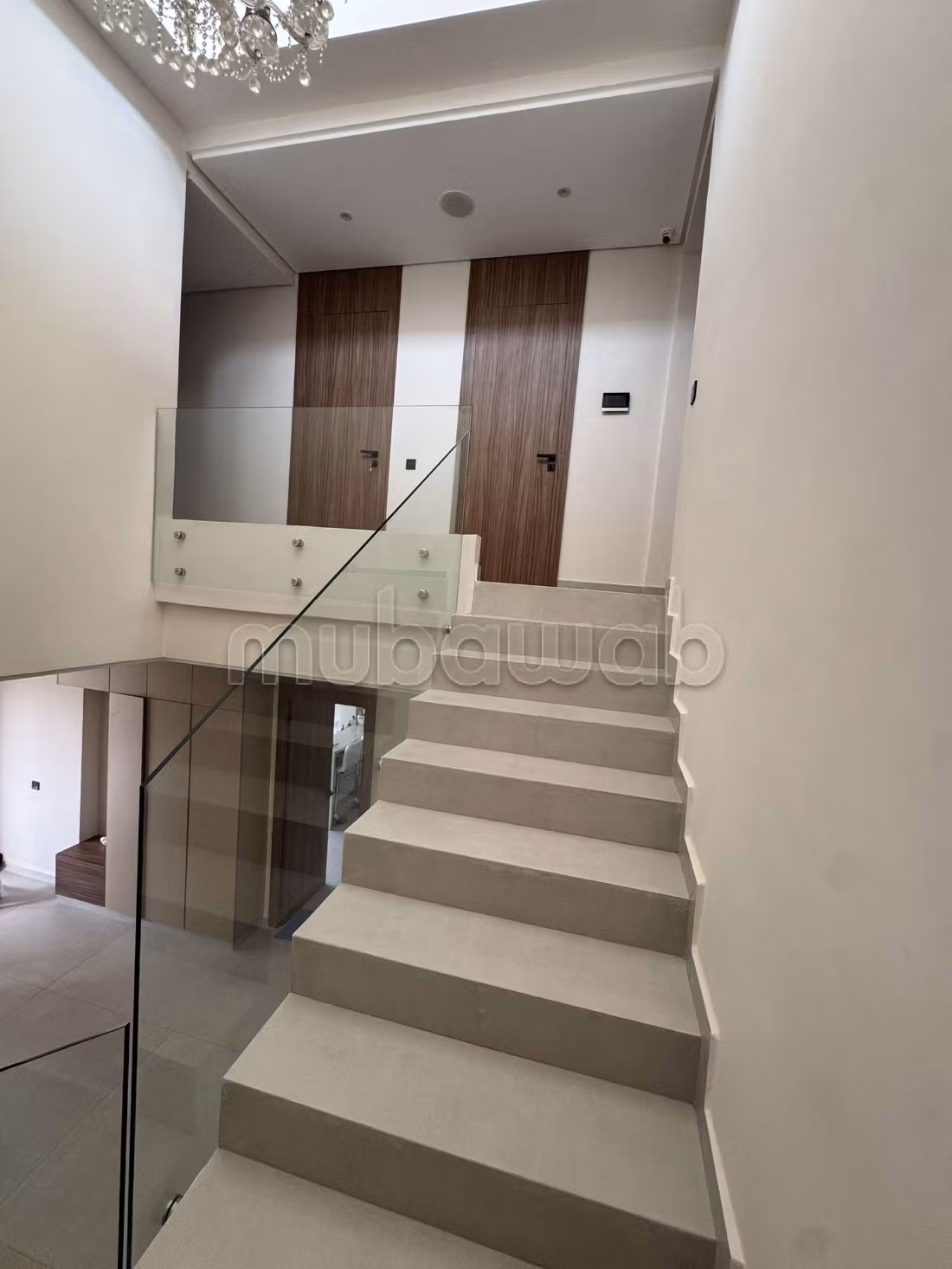 Somptueuse villa à vendre à Agdal. 5 chambres. Meublé