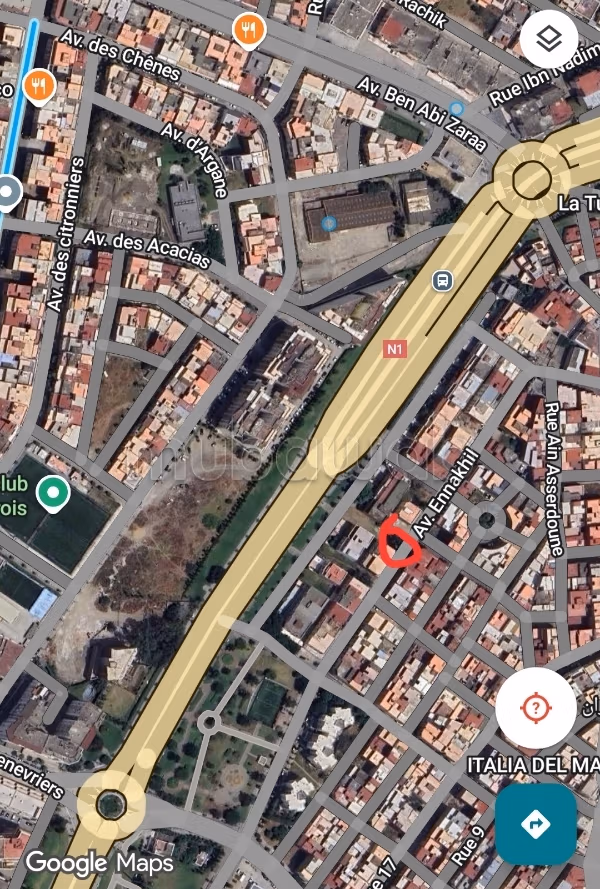 Nu kopen: land in Ennasr. Totale oppervlakte 210 m²