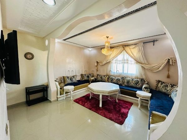 Pisos en alquiler en Al Wifaq. 2 hermosas habitaciones. Puerta de seguridad, residencia cerrada