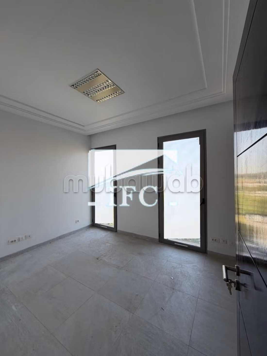 Bureau en 8 espaces 300m² Lac 1 IFCL1347