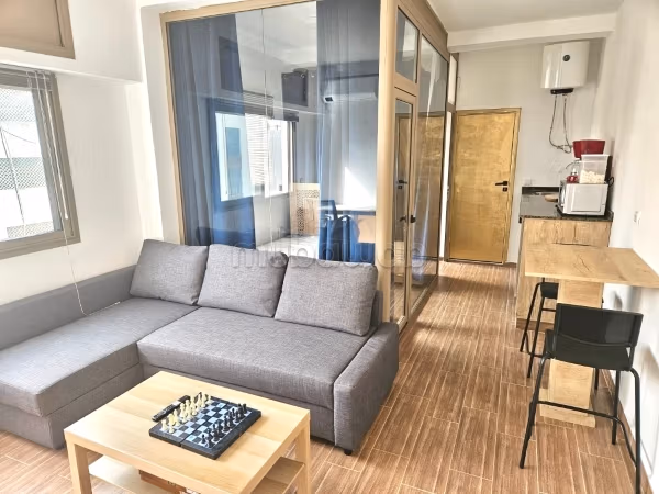 Très bel appartement en location à L'Ocean. Surface totale 40 m². Meublé