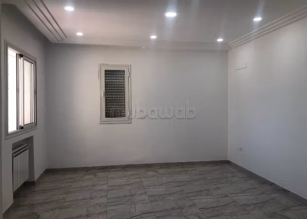 A louer à l'année 12mois un appartement S1