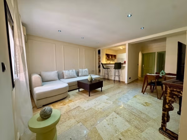 Appartamento in affitto a Route Casablanca. Superficie 78 m². Arredato
