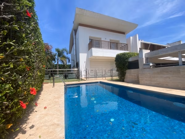 Luxury Villa for rent in Ville Verte. 4 beautiful rooms. Cellar