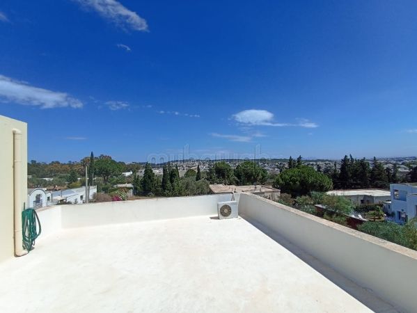 Straordinaria casa di lusso in affitto a Gammarth. 4 locali spaziosi. Giardino e terrazzo