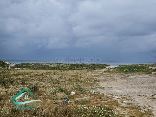 Terrain d'habitation 2ème position plage Ain grinz