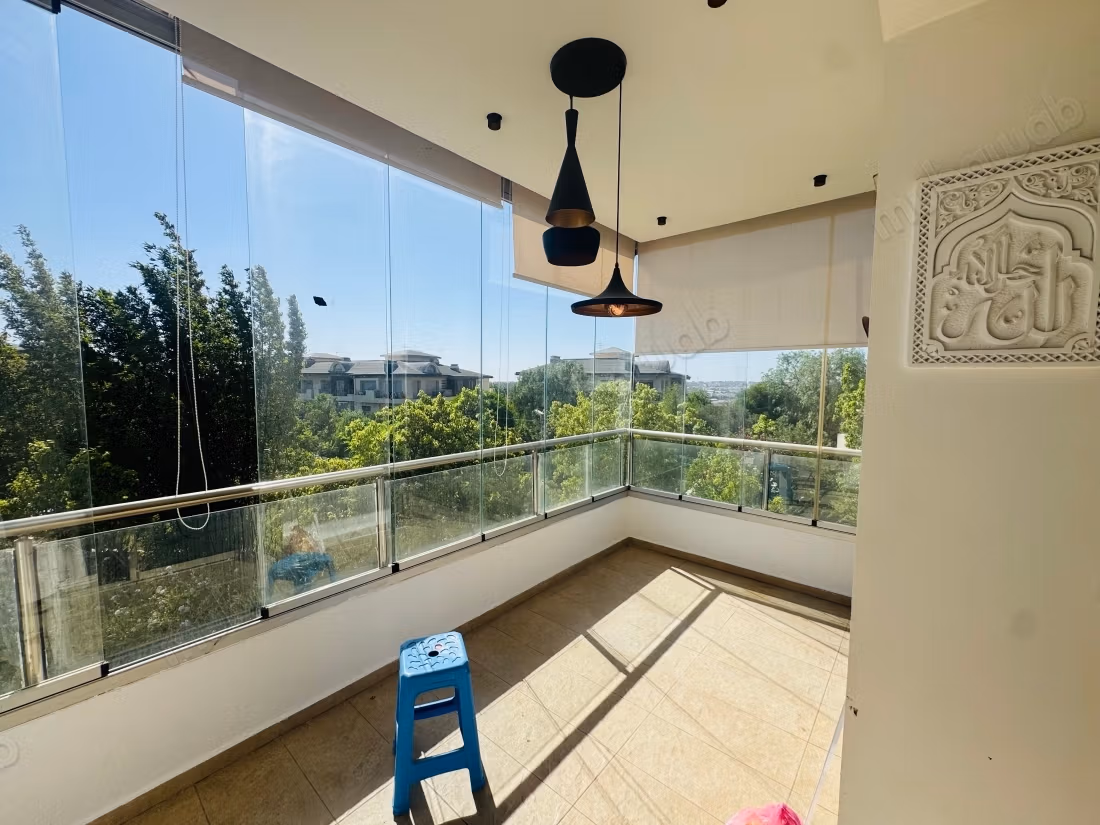 Appartement moderne 3 façades avec terrasse et prestations haut de gamme
