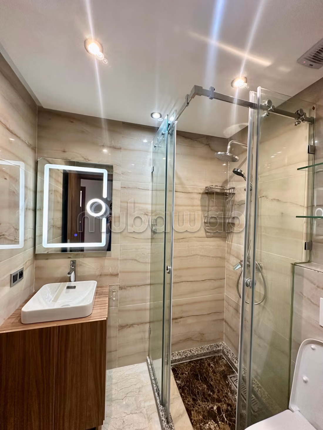 Bellissimo appartamento in affitto a Guéliz. Superficie 68 m². Sistema di sicurezza e antenna parabolica