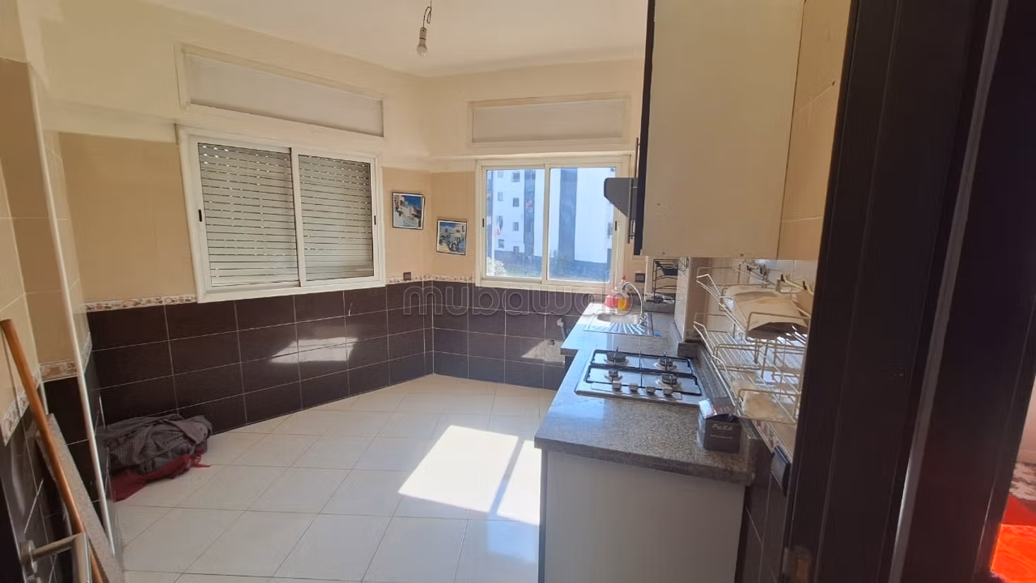 Joli appart non meuble 1 ch salon 2900 dh bader — 2