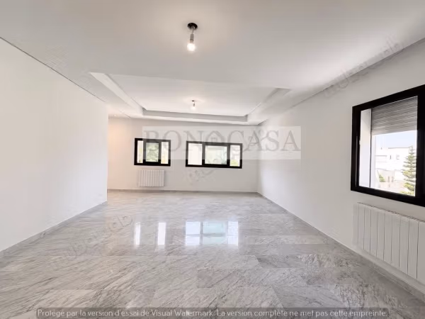 Rent this apartment in Les Jardins de Carthage. 1 room. Fully furnished