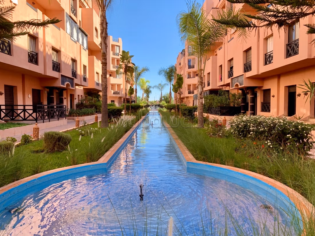 Superbe appartement 2ch Salon à louer Résidence avec piscine Marrakech Palmeraie — 5