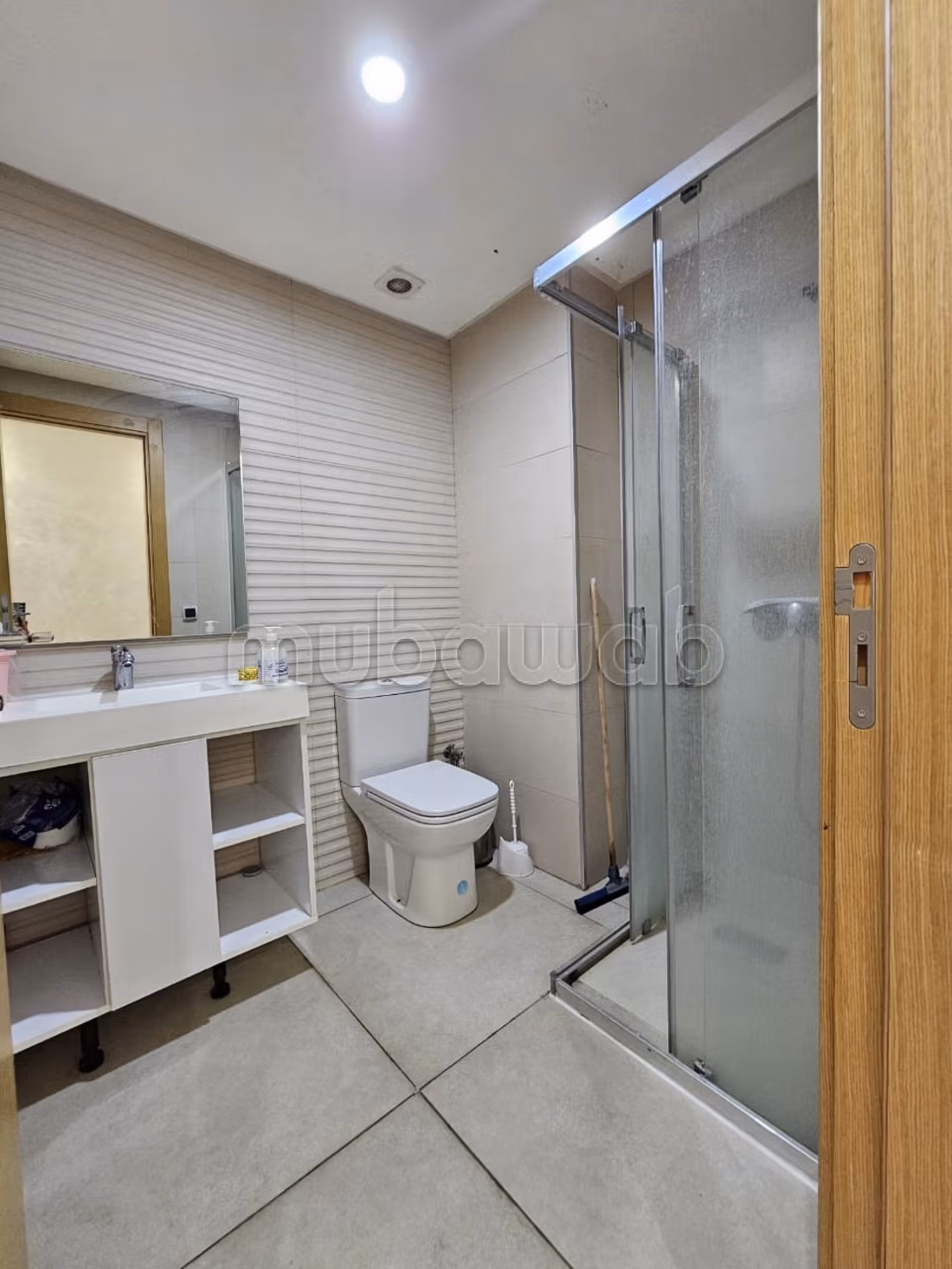 Appartement de vacances à louer à Bab Enzh. 2 chambres. Porte blindée et vue sur mer