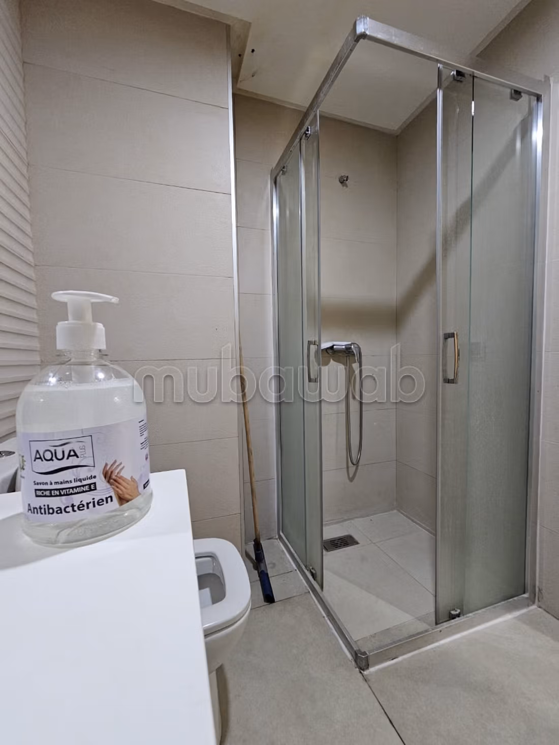 Appartement de vacances à louer à Bab Enzh. 2 chambres. Porte blindée et vue sur mer