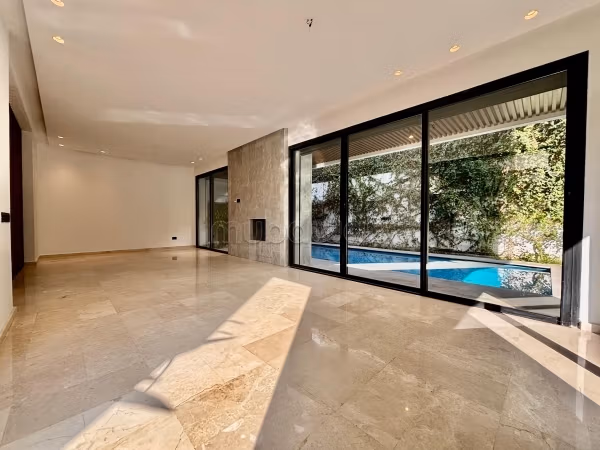 Great apartment for rent in Les princesses. 2 large living areas. Cellar