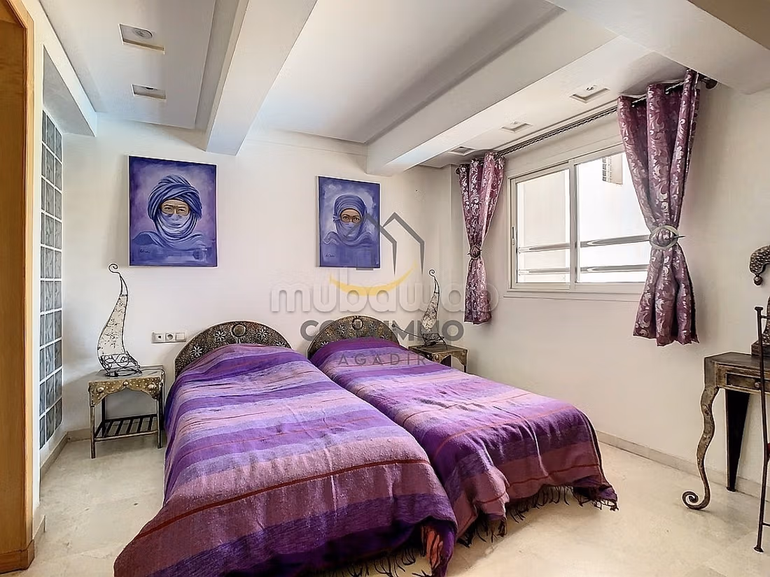 Nice apartment near city center with swimming pool