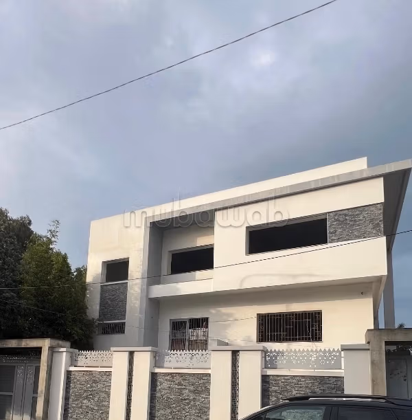Villa semi finie à vendre. Iberia, Tanger