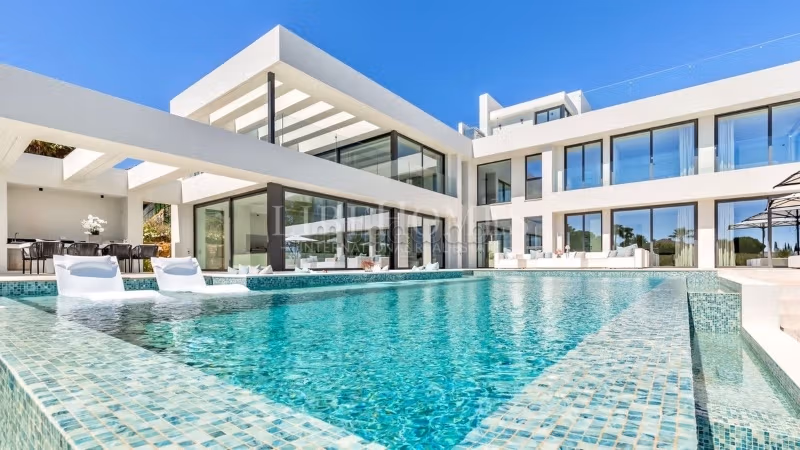 Villa neuve a souissi 
bir kassem